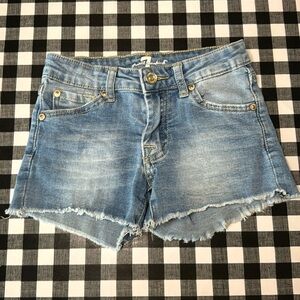 7 for all Mankind denim jean fray kids shorts- size 7